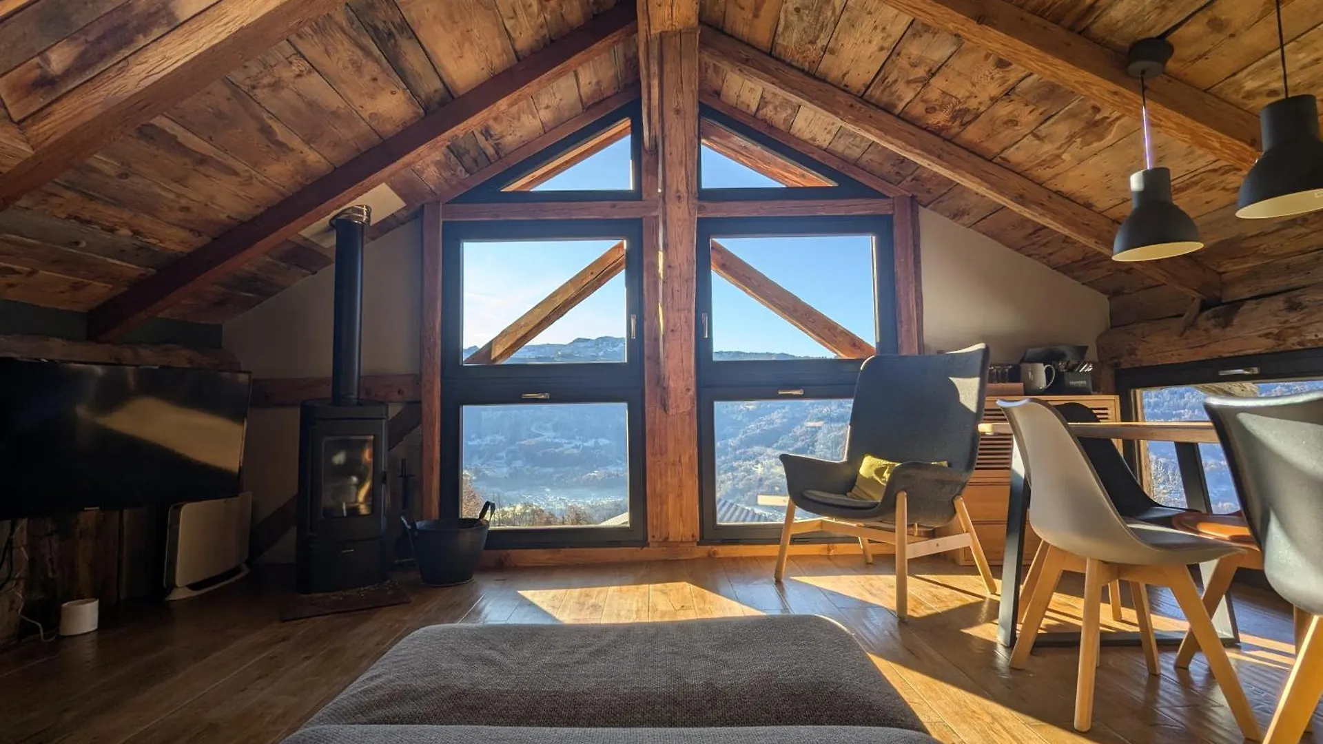 Grange 1767 - Vue Imprenable - Proche Samoens/Morrilon Villa Verchaix Holiday home